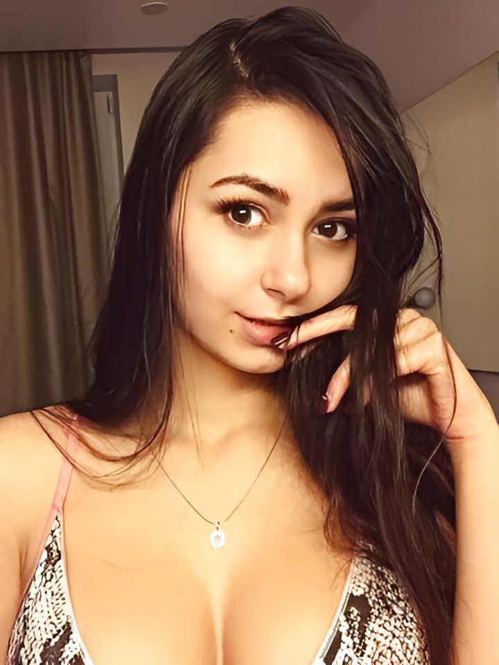 Альбина привлекальеная девушка из Находки цена от 1500 руб