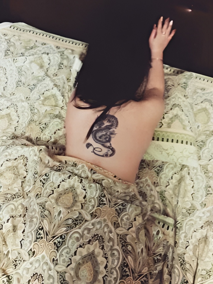 Индивидуалка Алиса, доступна для личного знакомства от 10000 руб