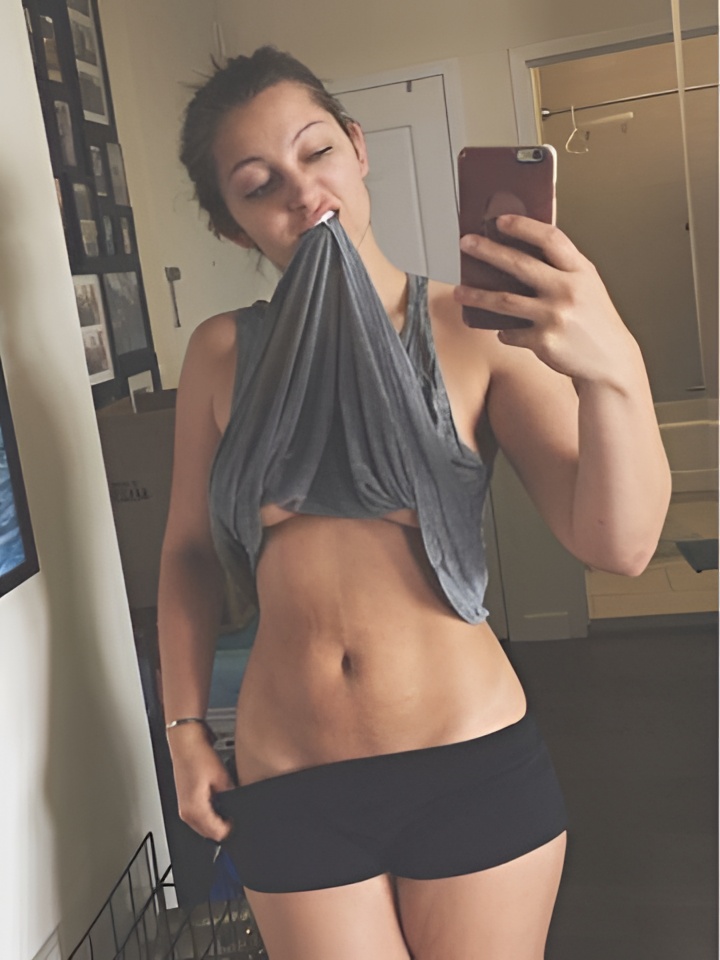 Нина привлекальеная девушка из Находки цена от 2500 руб