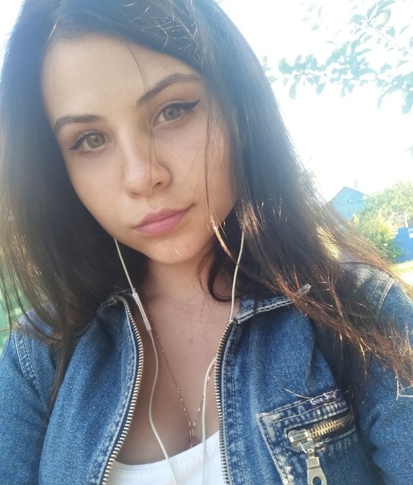 Мари привлекальеная девушка из Находки цена от 3000 руб