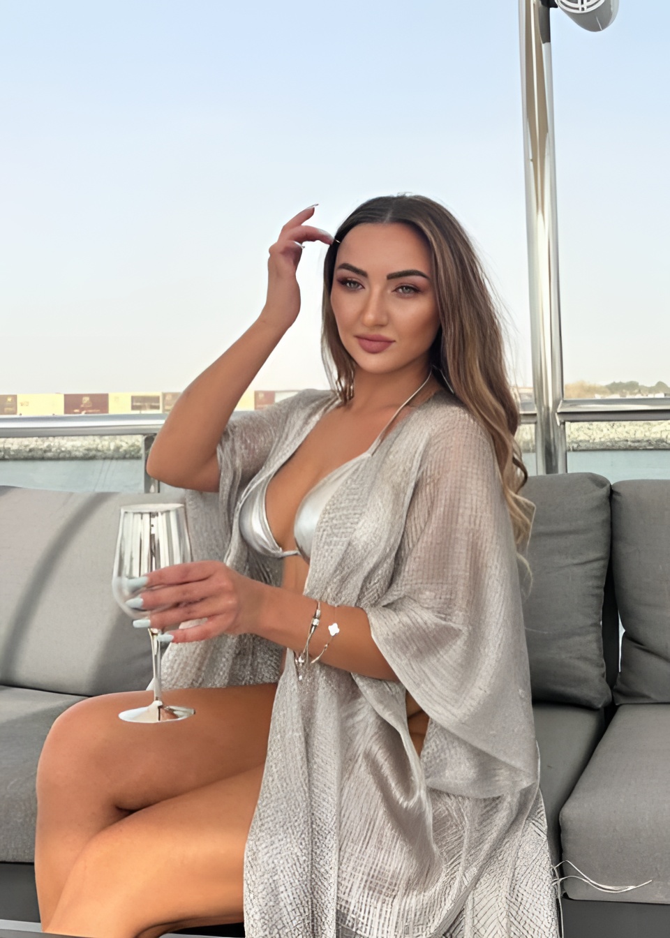 Лолита привлекательная девушка из Находки цена от 18000 руб