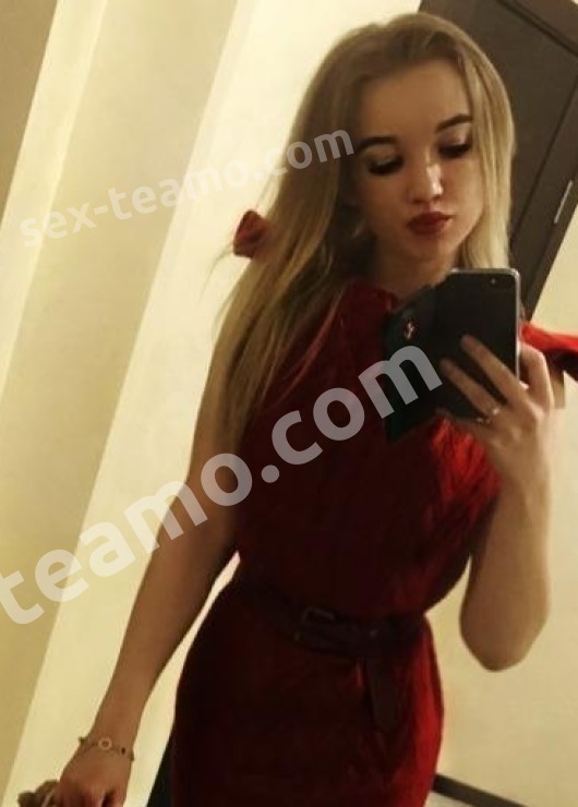 Карина привлекательная девушка из Находки цена от 3500 руб