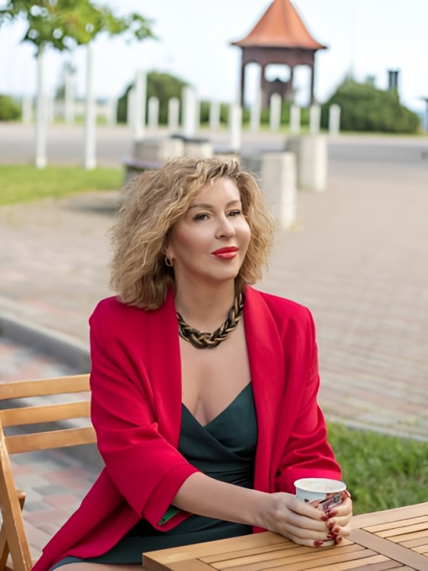 Олеся привлекательная девушка из Находки цена от 2500 руб